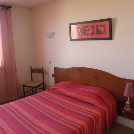Le Barry Hotel Villefranche-d'Albigeois Luaran gambar